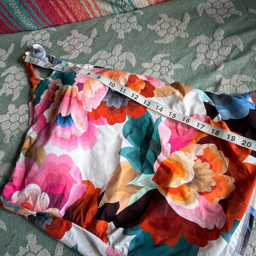 NWT Swimwear Top Bathing Suit La Blanca Tummy Control Size 10 - Picture 4 of 8